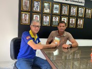 Visita e reunião de militares