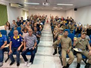 Visita e reunião de militares