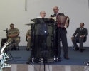 Sd aceita a Jesus em Culto de Militares