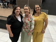 Apoio feminino no congresso da UMCEB