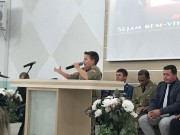 Vários militares presentes