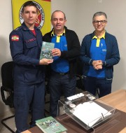 Colocação das Bíblias nos quartéis