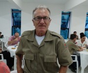 Um suculento café servido aos Militares