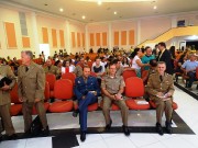 Militares e apoio feminino