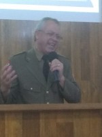 Presença de vários militares neste belo culto