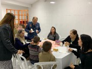 Militares em união no culto militar