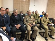 Vários militares presentes