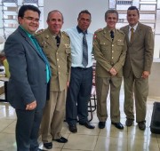 Glórias as Senhor Jesus