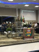 Grande participação de militares neste culto