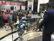 Deus seja louvado sempre