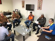 Reunião e socialização entre os membros 